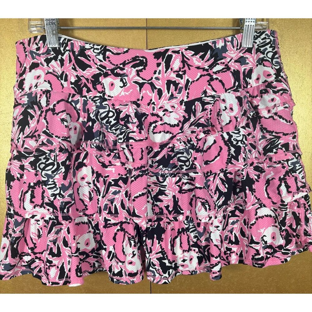 Lilly Pulitzer Luxletic  hanging with my boo panda print skirt size L